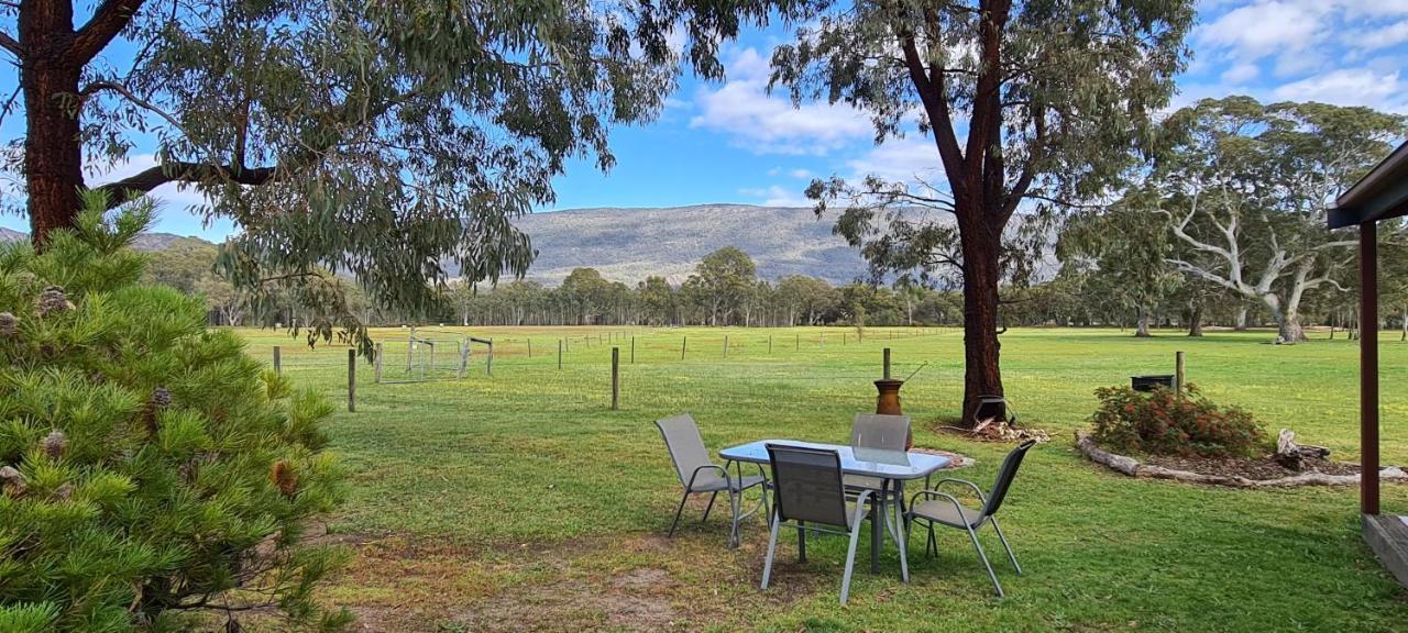 Halls Haven Holiday Units Hotel Halls Gap Exterior photo